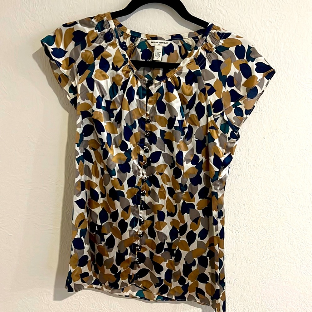 Banana Republic 100% Silk Blouse (S)